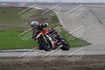 media/Nov-29-2025-TrackDaz (Sat) [[10ae2d9bce]]/A Group/Session 3 (Outside Grapevine)/